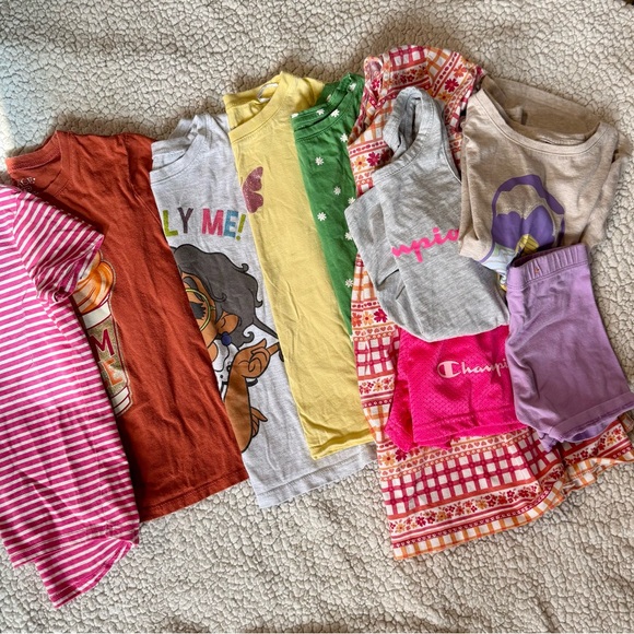 Champion Other - Size 4/5 & 6 Colorful Kids T-Shirt & sets Bundle